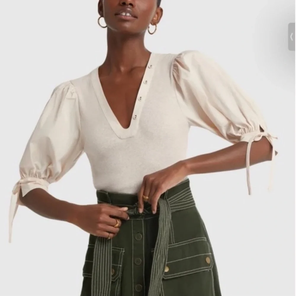 Ulla Johnson Pia Melange Rib-Knit Top Cream Buttoned V-Neck Blouse. Size M